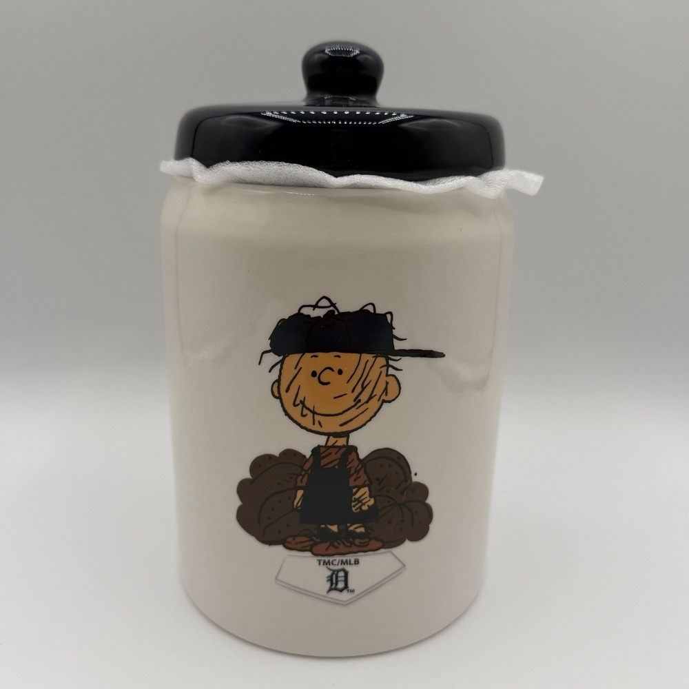Detroit Tigers Peanuts Charlie Brown Cookie Treat Jar 7" Tall The Memory Company